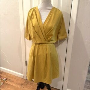 BcBGeneration Lime Green Dress XS Short Hem Flowy Top Chartreuse